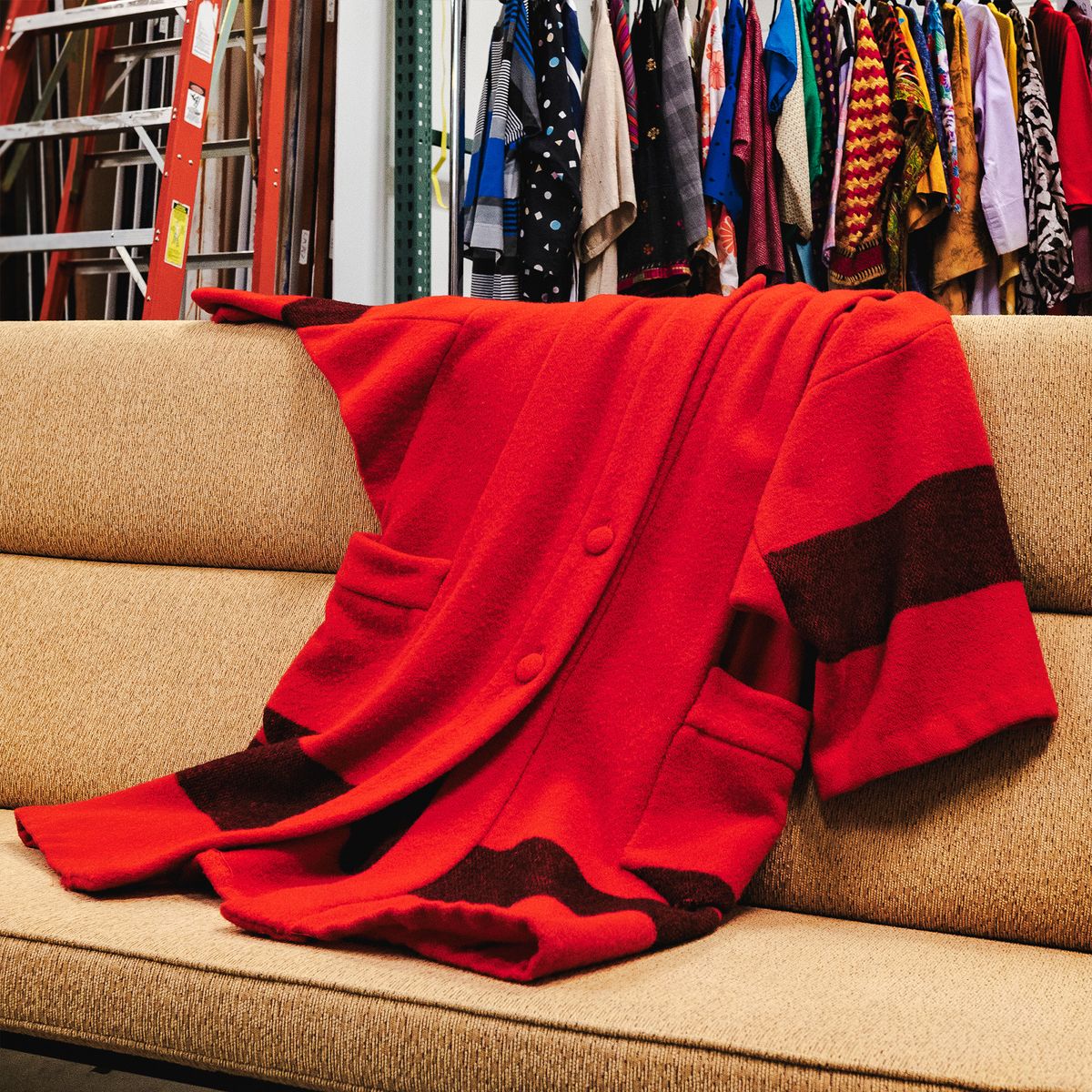 Luchita Hurtado set out to make her own maternity clothes. She ended up crafting her outfits for the rest of her life