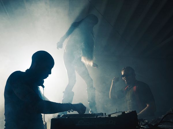 Speaker freaker: Transcend time on the dance floor